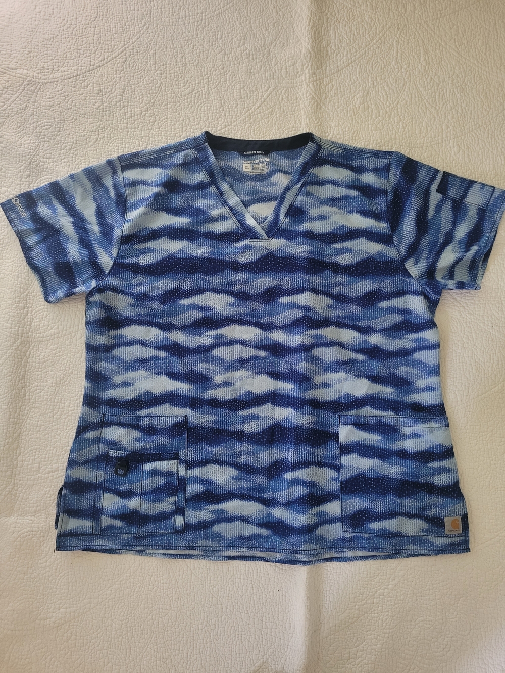 Carhartt Blue & White Patterned V-Neck Scrub Top - Picture 2 of 9